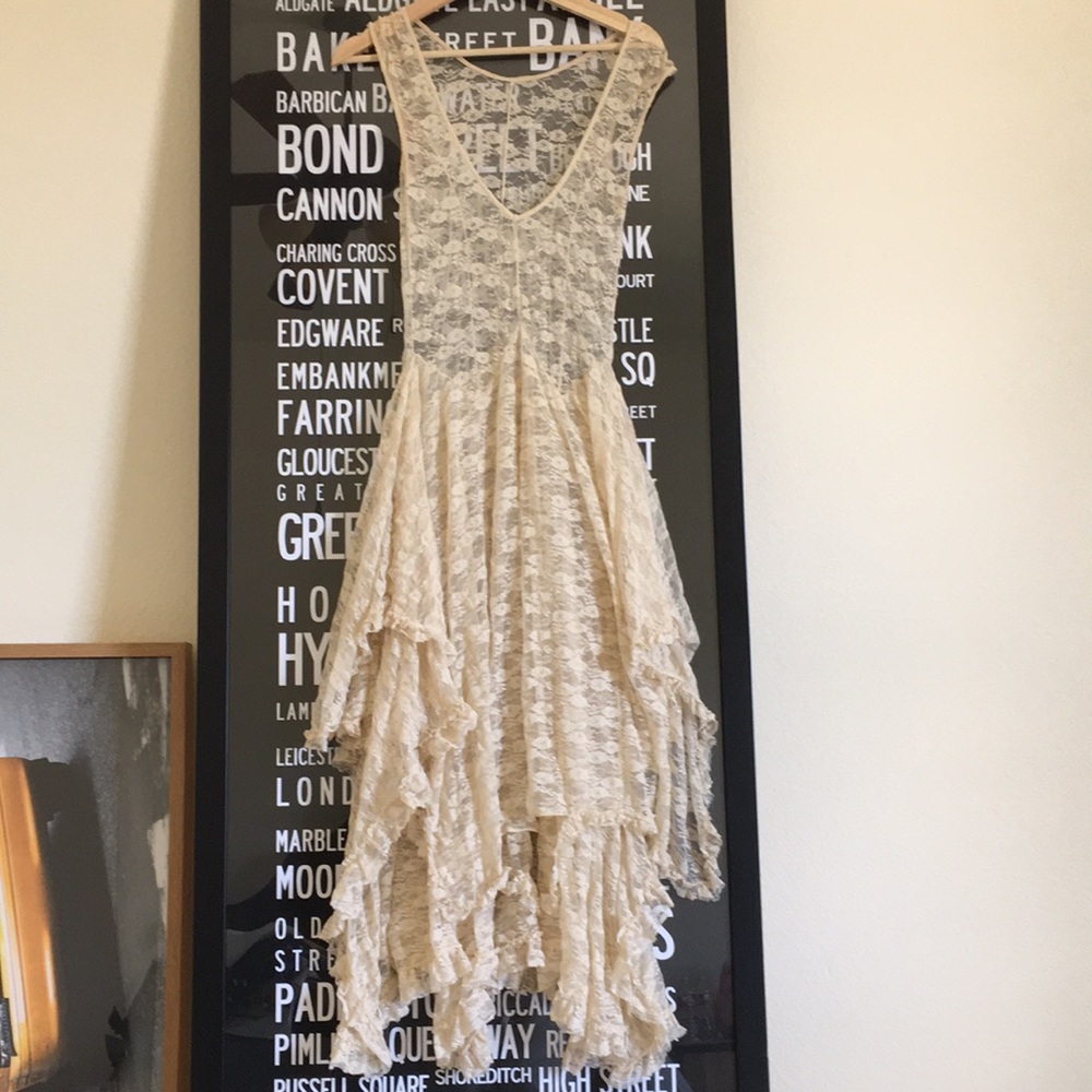 FREE PEOPLE CREAM LACE MAXI DRESS SIZE MEDIUM